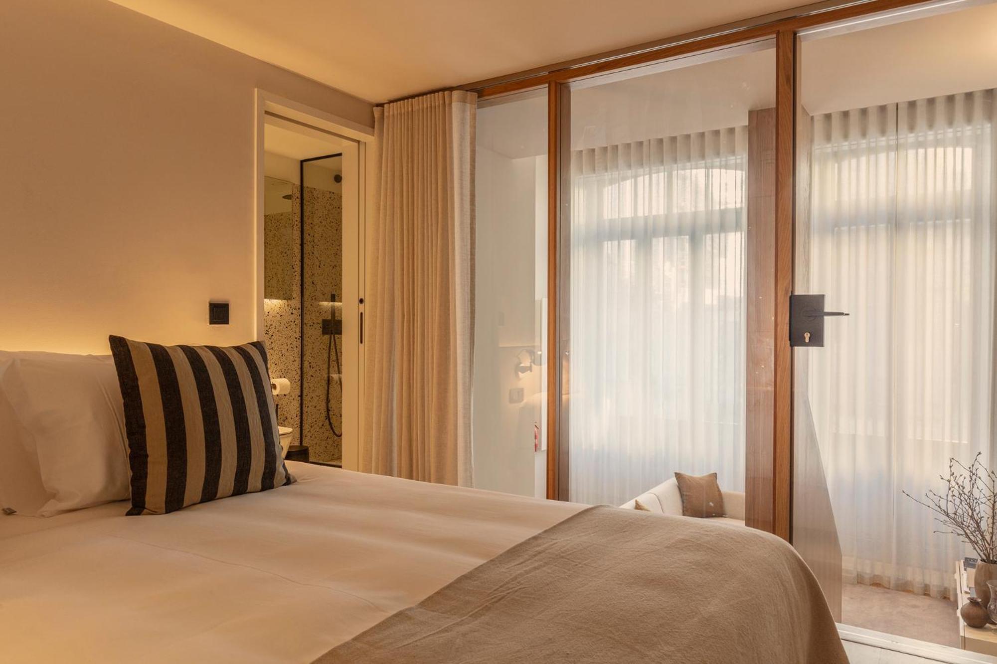 Vandoma Living Suites Porto Room photo