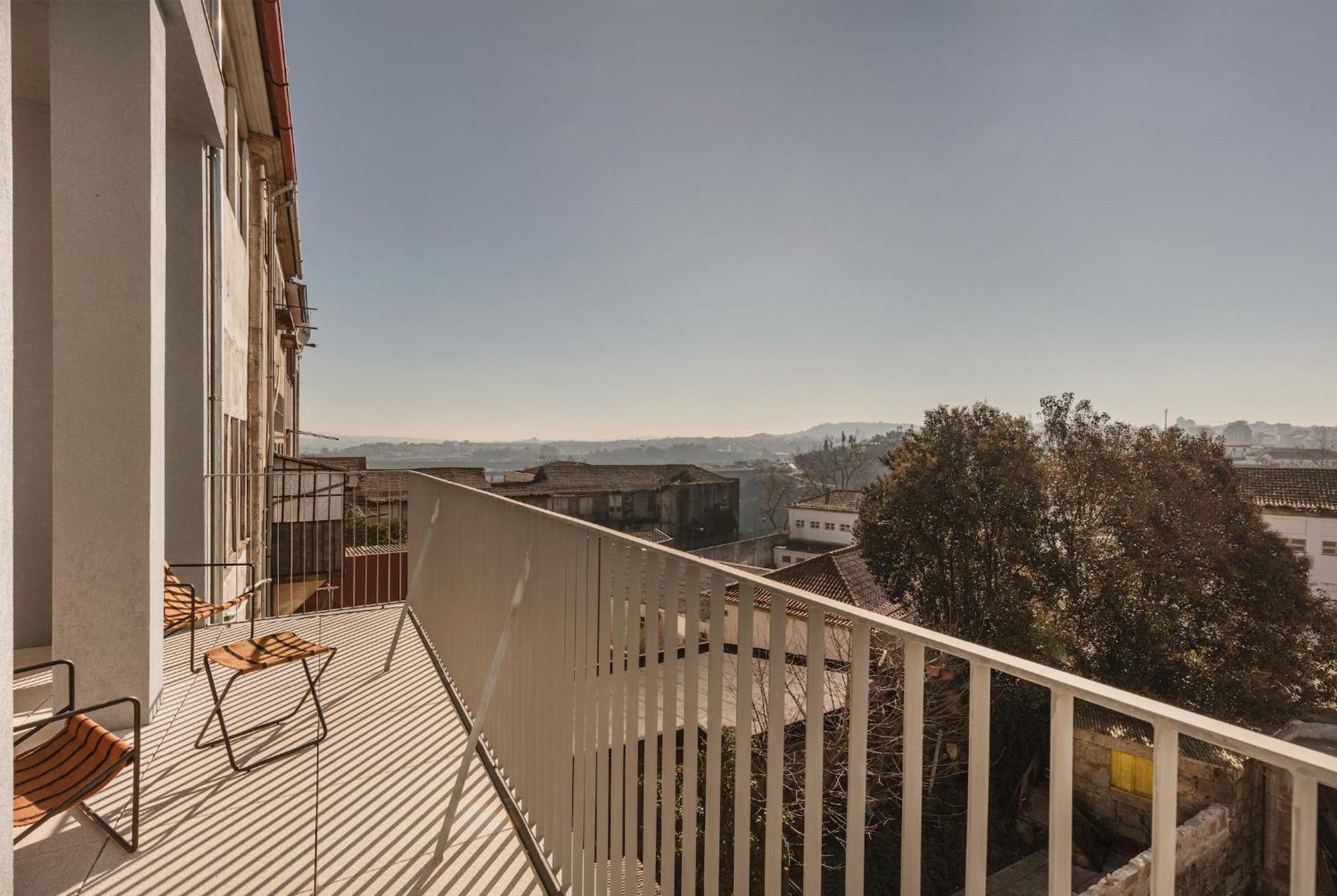 Vandoma Living Suites Porto Exterior photo